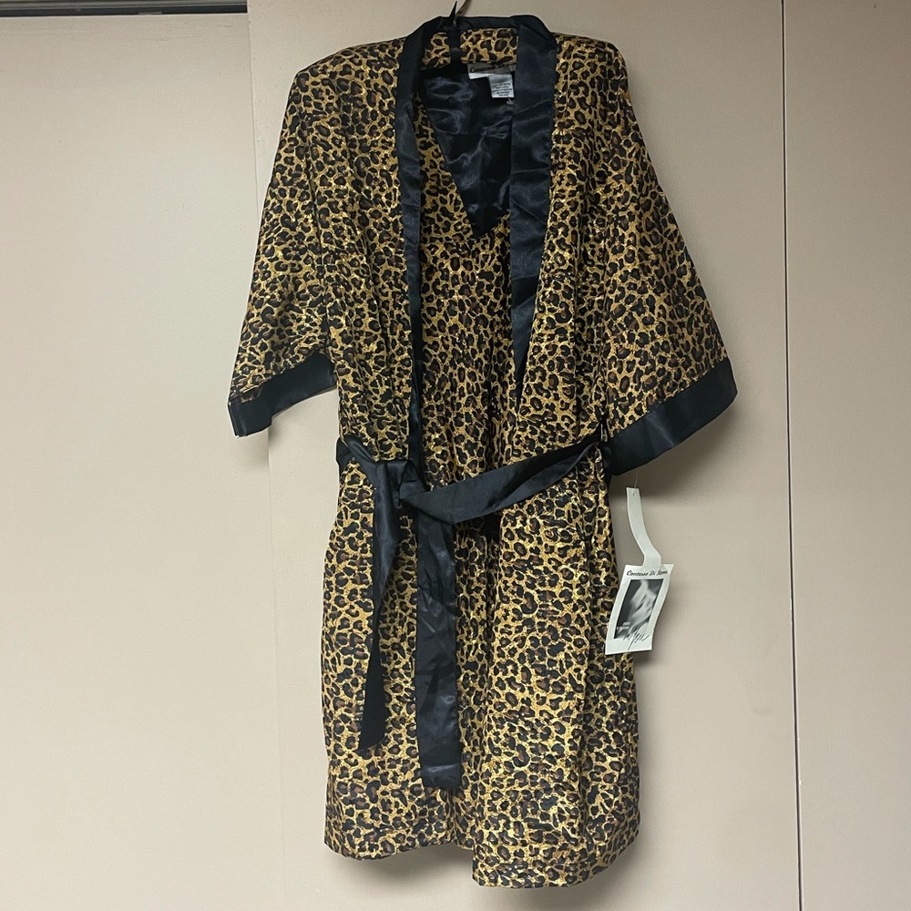 Women’s cheetah pajama set